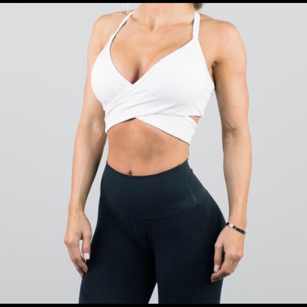 Alphalete Wrap Around sports bra